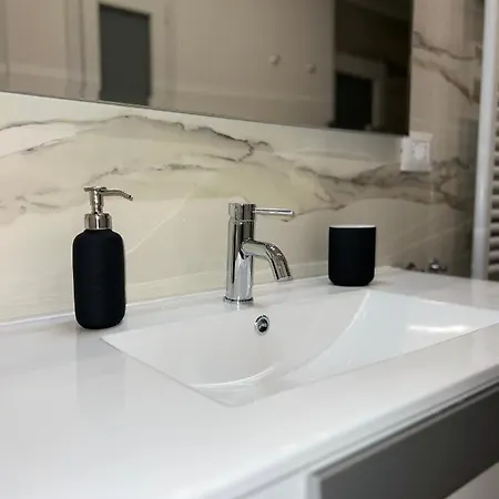 Savoia Apartment *